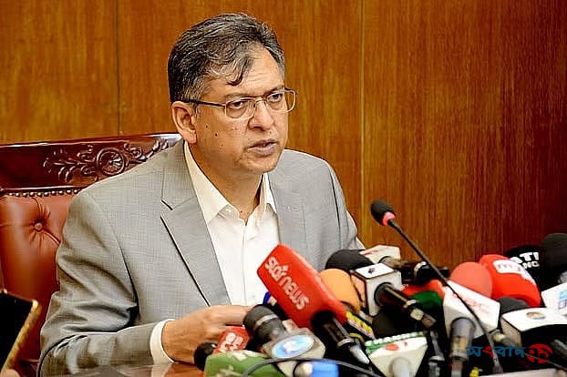 ঢাকার যানজট নিরসনে বহুমুখী উদ্যোগ: ব্যাটারিচালিত রিকশা স্থানান্তরের ভাবনা, এআই প্রযুক্তির প্রয়োগ
