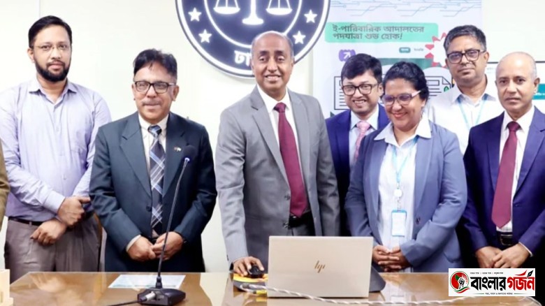 অনেক বিচারক বেলা ১১টায় আসেন, দেড়টা-দুইটায় চলে যান —এটা চলবে না: আইনমন্ত্রী